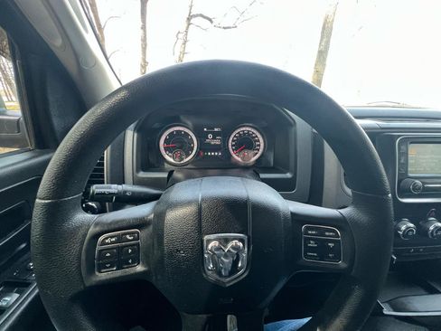 Used 2015 RAM 1500 Express AWD/4WD image 25