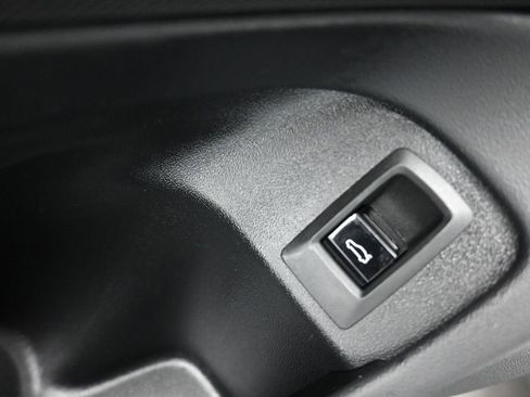 Used 2026 BMW 530i RWD image 12
