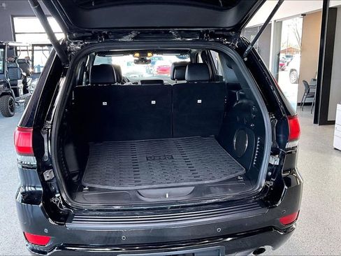 Used 2022 Jeep Grand Cherokee Altitude image 24