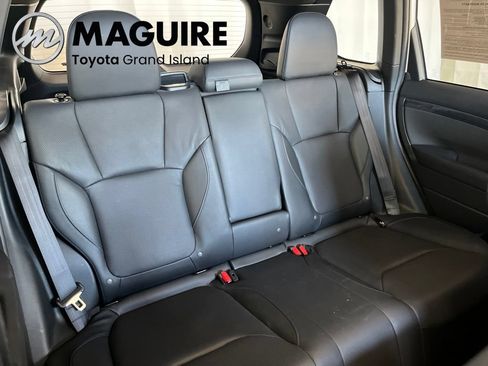 Used 2025 Subaru Forester Limited AWD/4WD image 34