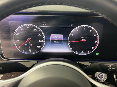 Certified 2019 Mercedes-Benz E 300 4MATIC image 28
