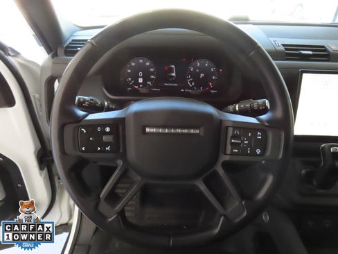Used 2024 Land Rover Defender 130 X-Dynamic SE image 16