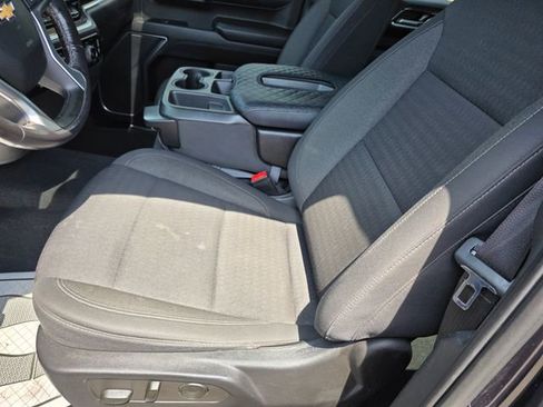 Used 2022 Chevrolet Silverado 1500 LT AWD/4WD image 16