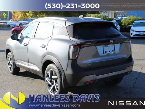 New 2026 Nissan Kicks SV image 9