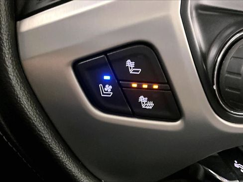 Used 2018 GMC Sierra 2500 SLT AWD/4WD image 34