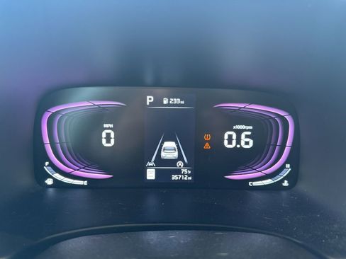 Used 2023 Kia Soul GT-Line image 2