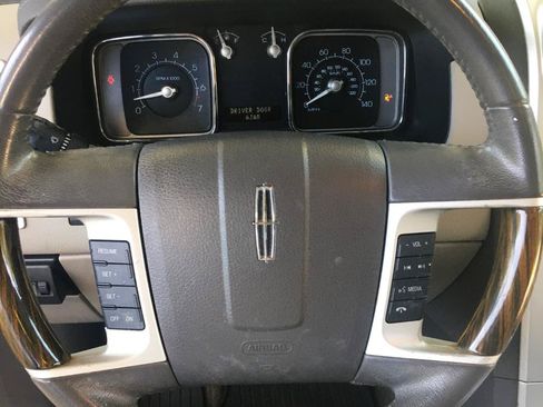 Used 2010 Lincoln MKX 2WD image 21