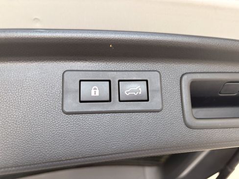 Used 2021 Subaru Forester Premium w/ Popular Package #1 AWD/4WD image 10