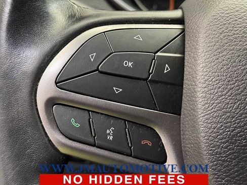 Used 2020 Jeep Cherokee Limited image 41