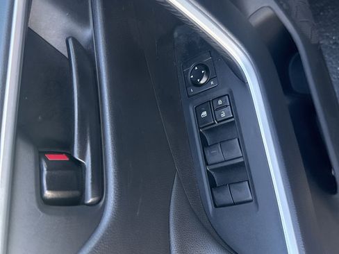 Certified 2021 Toyota RAV4 LE image 7