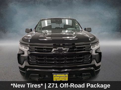 Used 2022 Chevrolet Silverado 1500 RST w/ Z71 Off-Road Package image 2