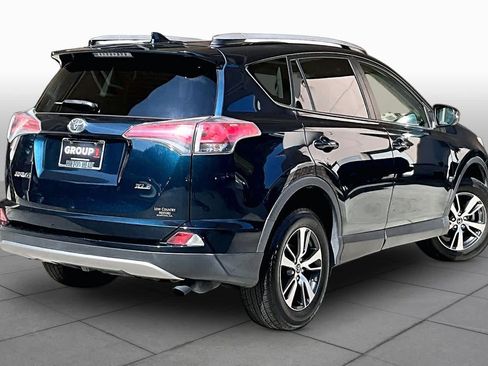 Used 2018 Toyota RAV4 XLE FWD image 13