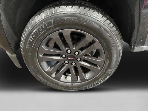 Used 2020 GMC Canyon SLE w/ Elevation Edition AWD/4WD image 12