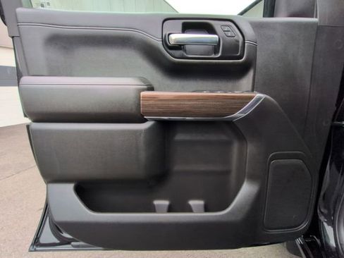 Used 2021 Chevrolet Silverado 1500 LT image 28