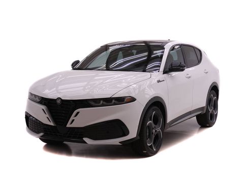 New 2026 Alfa Romeo Tonale w/ Active Assist Package AWD/4WD image 1