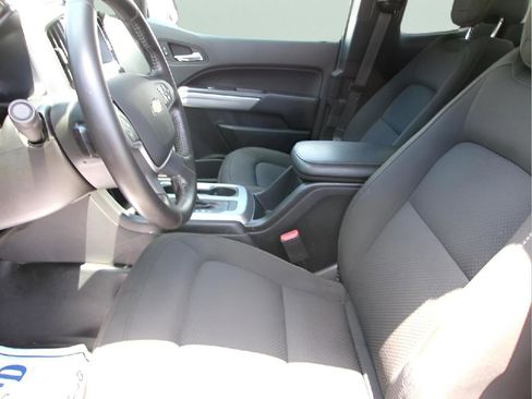 Used 2022 Chevrolet Colorado LT w/ Fleet Safety Package RWD image 11