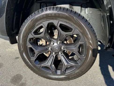 Used 2020 RAM 1500 Limited w/ Black Appearance Package image 25