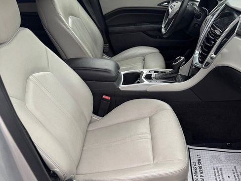 Used 2013 Cadillac SRX Luxury FWD image 10
