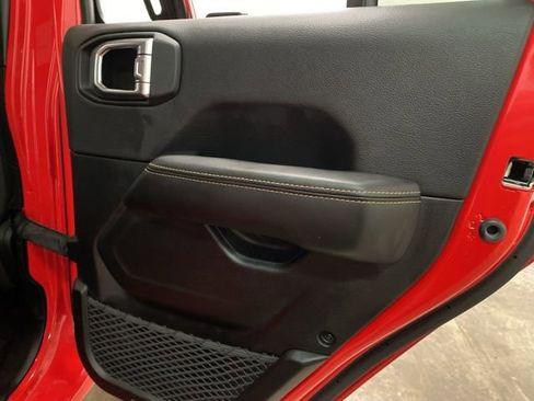 Used 2025 Jeep Wrangler Unlimited Sahara w/ Safety Group image 73