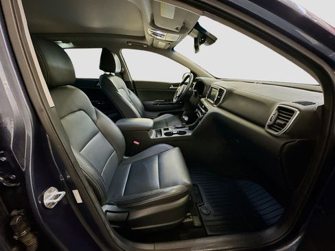 Used 2018 Kia Sportage EX w/ EX Premium Package image 32