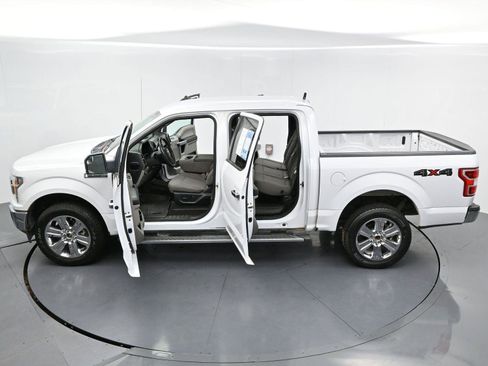 Used 2019 Ford F150 XLT w/ Equipment Group 302A Luxury AWD/4WD image 38