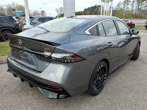 New 2026 Nissan Sentra SR FWD image 3