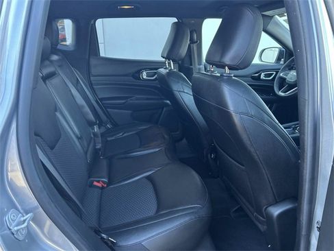 Used 2022 Jeep Compass Altitude image 14