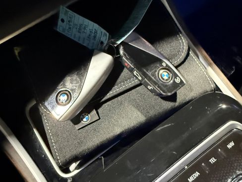 Used 2023 BMW 740i w/ Parking Assistance Package RWD image 78