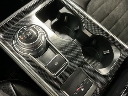 Used 2022 Ford Edge ST-Line image 21