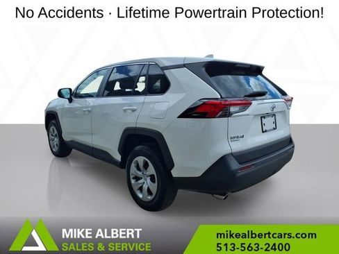 Used 2023 Toyota RAV4 LE AWD/4WD image 5