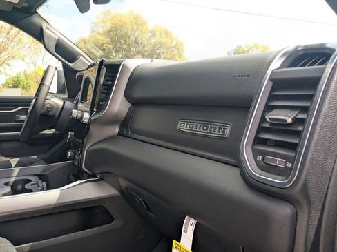 New 2026 RAM 1500 Big Horn AWD/4WD image 34