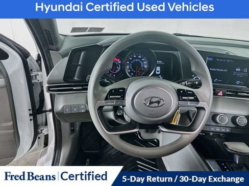 Certified 2023 Hyundai Elantra SE w/ Winter Weather Package FWD image 21