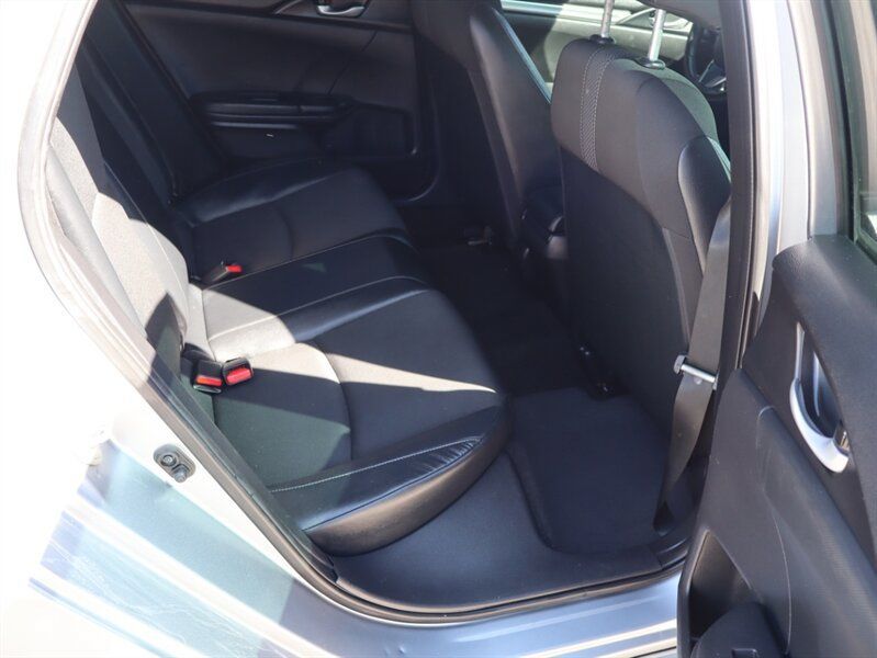 Used 2019 Honda Civic Sport image 11