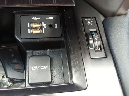 Used 2021 Lexus GX 460 Premium w/ Premium Package image 27