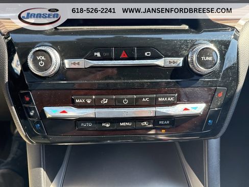 Used 2023 Ford Explorer Limited w/ Equipment Group 301A image 24