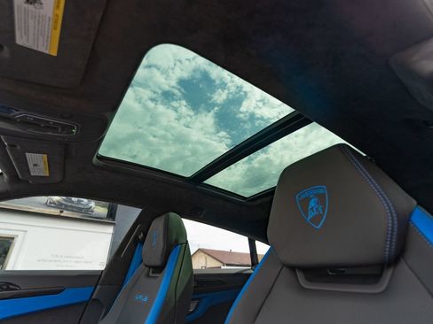 Used 2024 Lamborghini Urus S AWD/4WD image 21