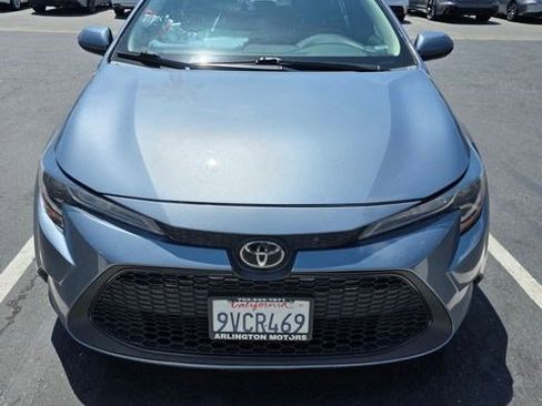 Used 2021 Toyota Corolla LE FWD image 1