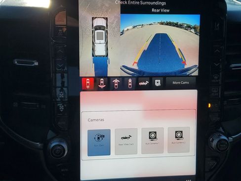 Used 2025 RAM 1500 Laramie w/ Night Edition image 30