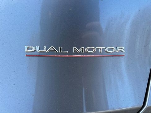 Used 2024 Tesla Model Y Performance image 41