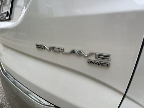 Used 2019 Buick Enclave Avenir w/ Avenir Technology Package AWD/4WD image 28