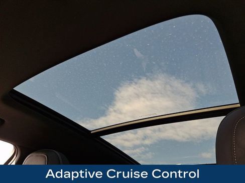 Used 2024 Chevrolet Blazer EV LT image 18