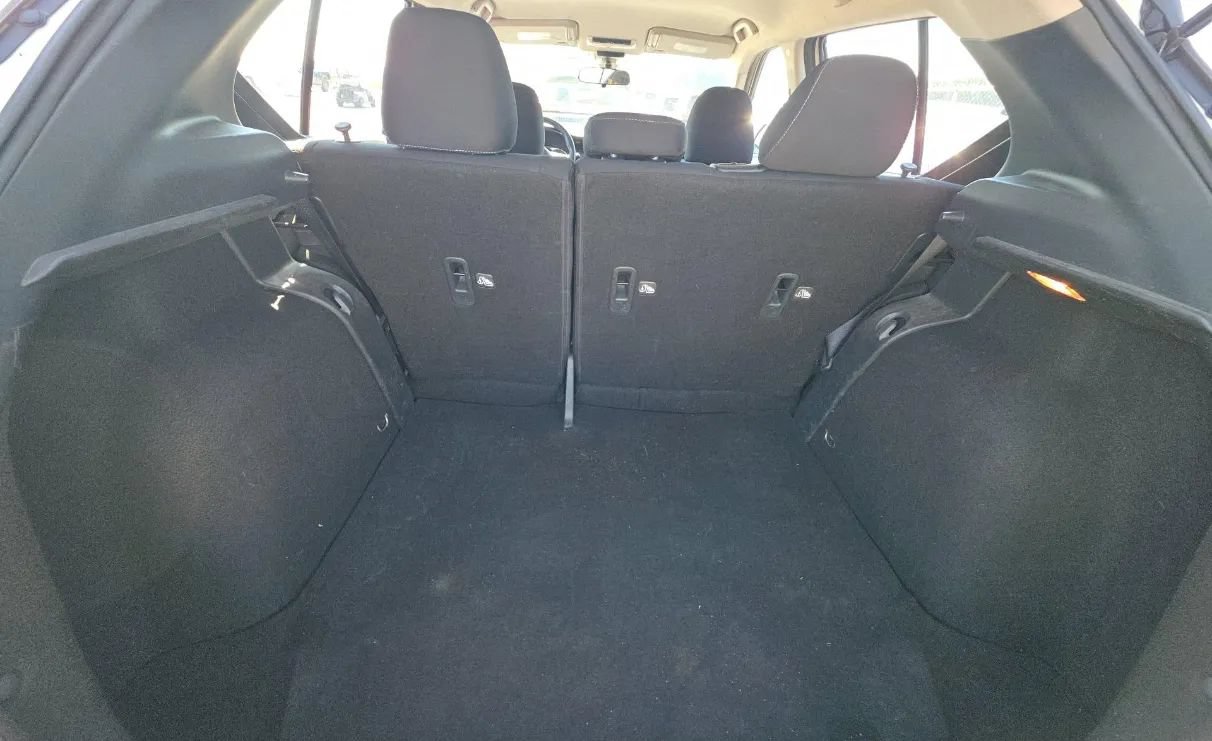 Used 2022 Nissan Kicks S FWD image 7