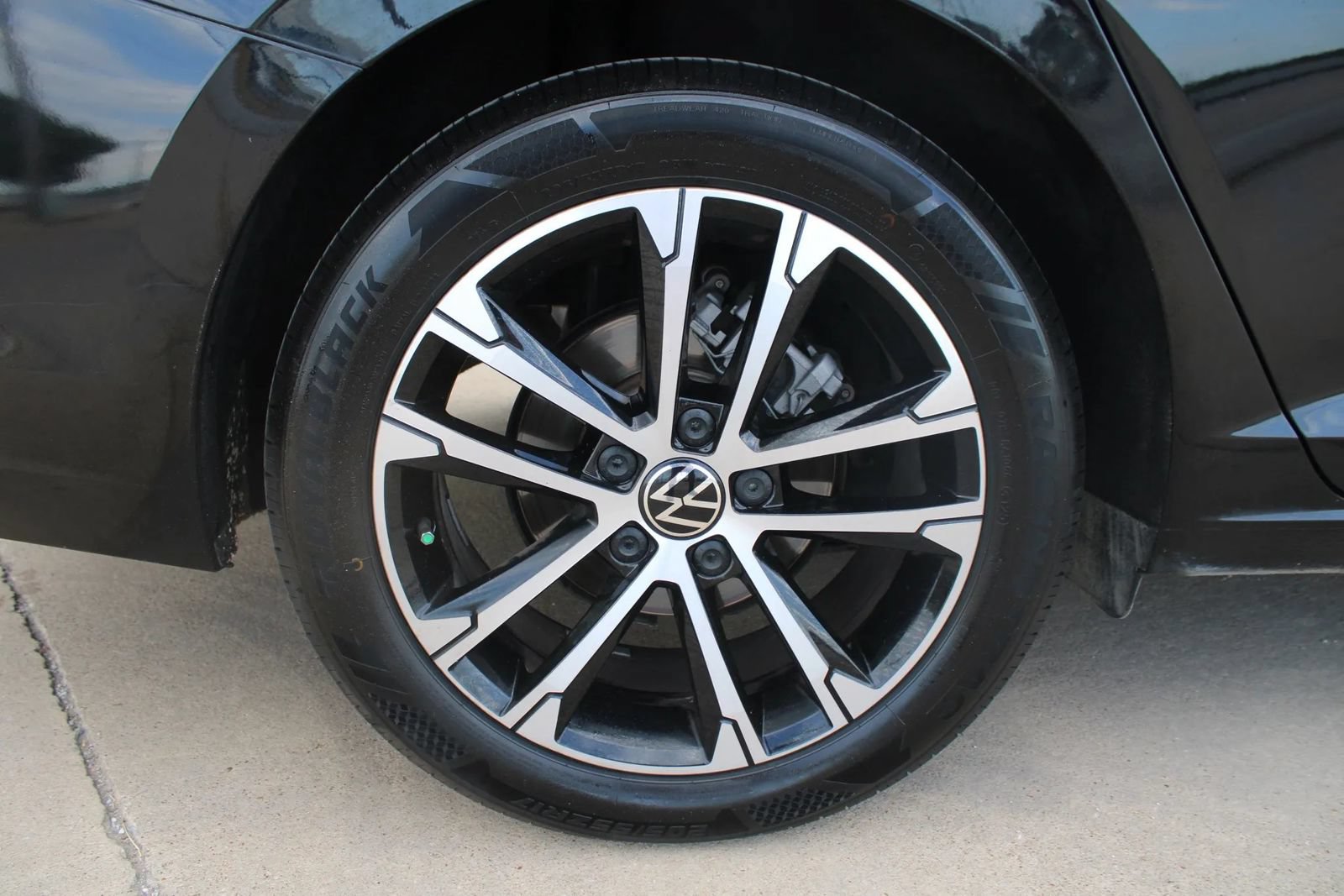Used 2024 Volkswagen Jetta Sport FWD image 7