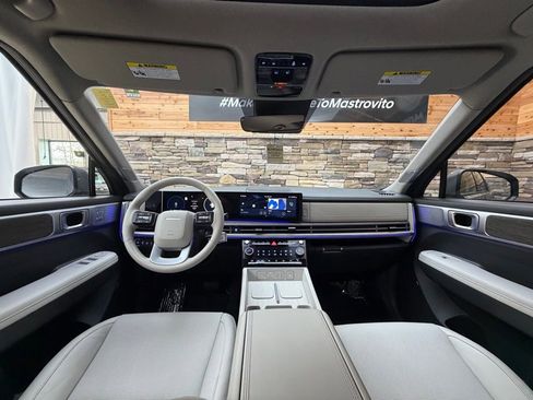 Used 2025 Hyundai Santa Fe Limited image 16