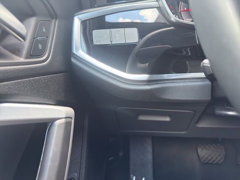 Used 2025 Audi Q3 2.0T Premium Plus AWD/4WD image 18