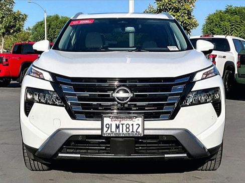 Certified 2024 Nissan Rogue SL w/ SL Premium Package image 2