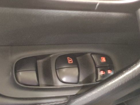 Used 2020 Nissan Rogue Sport S FWD image 27