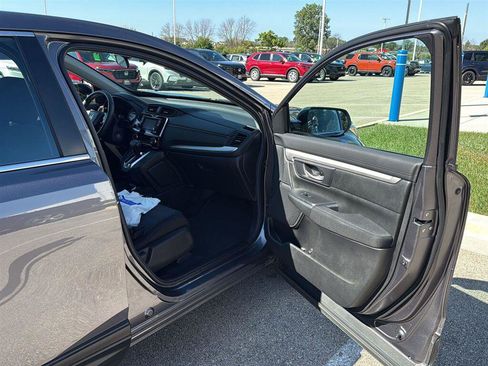Used 2018 Honda CR-V LX image 18