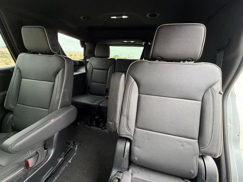 Used 2025 Chevrolet Tahoe Premier RWD image 10