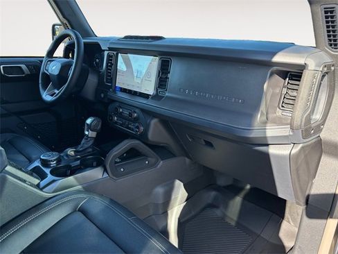 New 2025 Ford Bronco Badlands image 10